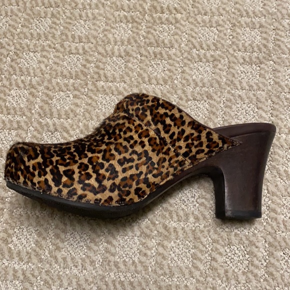 Dansko Leopard Clogs - Picture 2 of 3